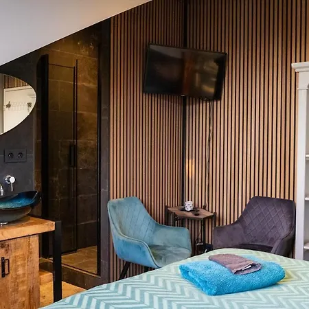 Апартаменты Groepsverblijf 4 Slaapkamers Bij Gezond Aan Zee